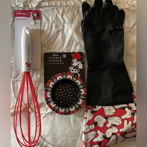NWT Disney Minnie Mouse LOT/3 Kitchen Items Reusable Gloves Whisk Sink Strainer - Picture 3 of 8
